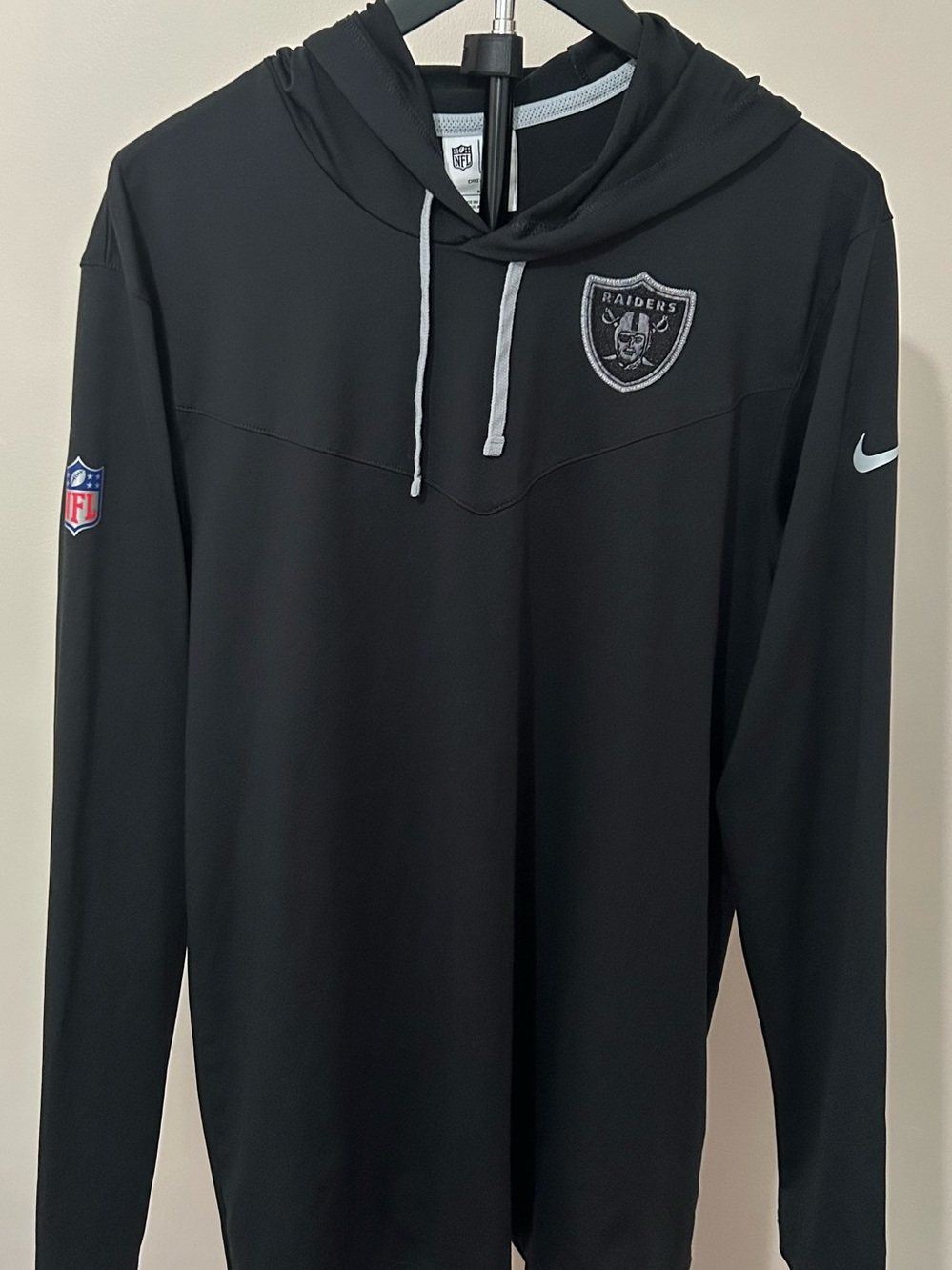 Nike NFL Black Raiders Pullover Hoodie with Grey Accents